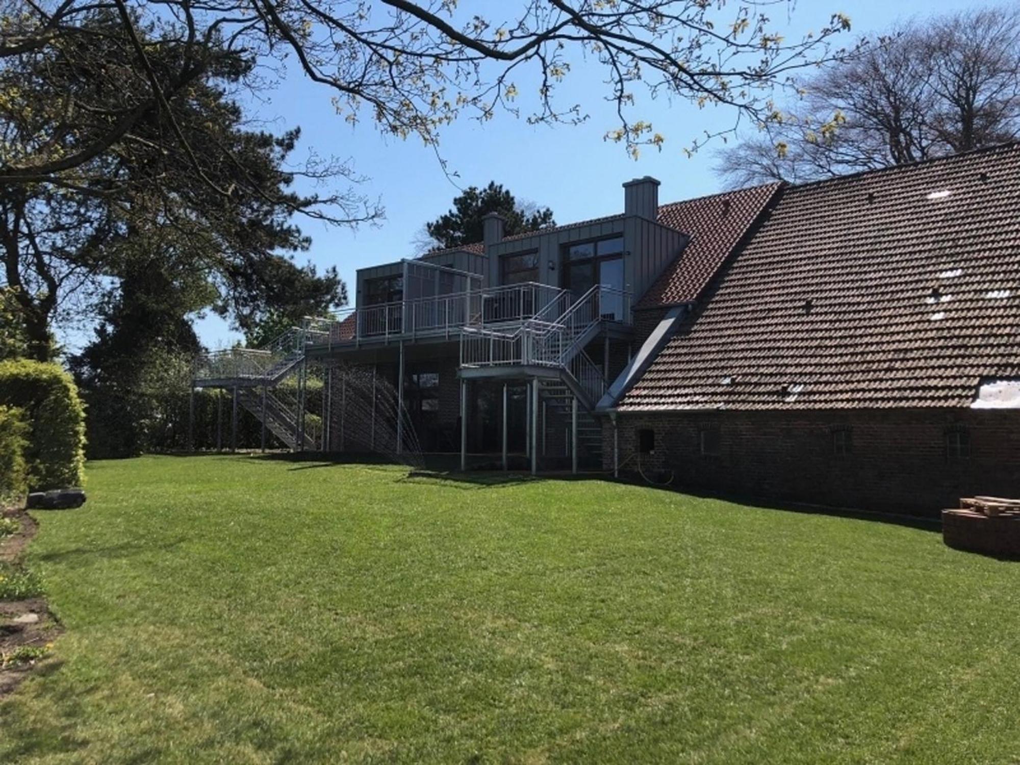 Traumkrone Ferienwohnungen - Wiesengruen Schortens Exterior foto